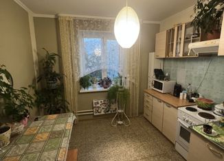 Сдается 2-ком. квартира, 52 м2, Муравленко, улица Украинских Строителей, 7