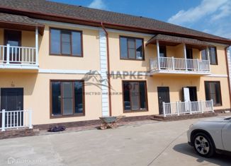 Продается таунхаус, 105 м2, Крымск, улица Маршала Гречко