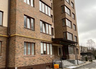 Продается трехкомнатная квартира, 84 м2, Владикавказ, проспект Коста, 288, 4-й микрорайон