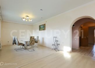 Продаю дом, 200 м2, поселок Багратионово, Луговая улица, 3