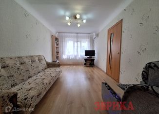 Продаю 3-ком. квартиру, 53.3 м2, Крымск, улица Маршала Гречко, 97