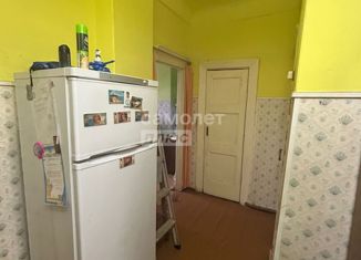 Продаю 2-комнатную квартиру, 51 м2, Алапаевск, улица Мира, 1