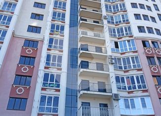 Продаю 2-ком. квартиру, 80 м2, Краснодар, Черниговская улица, 1, ЖК Версаль