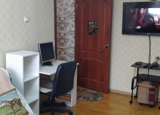 2-комнатная квартира в аренду, 46 м2, Москва, улица 26 Бакинских Комиссаров, 3к1, район Тропарёво-Никулино