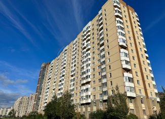 Продаю 1-ком. квартиру, 39 м2, Санкт-Петербург, метро Комендантский проспект, Стародеревенская улица, 21к1