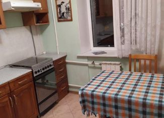 Трехкомнатная квартира в аренду, 75 м2, Москва, улица Асеева, 2, улица Асеева