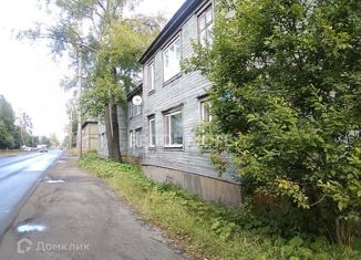 Продается 2-ком. квартира, 46 м2, Архангельск, улица Адмирала Кузнецова, 8, Соломбальский округ