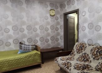 Продается 2-комнатная квартира, 33 м2, поселок городского типа Приморский, Советская улица, 9