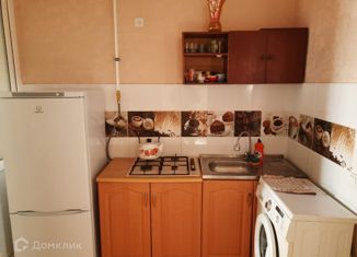 Аренда однокомнатной квартиры, 36 м2, Евпатория, улица Горького, 7