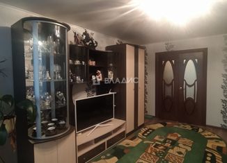 Продам 4-ком. квартиру, 73 м2, Петушки, улица Маяковского, 15