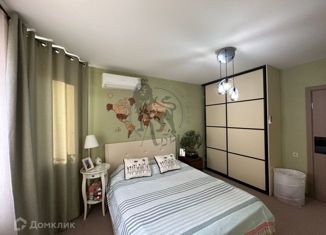 Двухкомнатная квартира в аренду, 65 м2, Липецк, улица С.М. Шерстобитова, 10