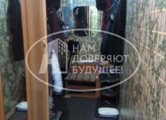 Продается 2-ком. квартира, 45 м2, Кунгур, улица Челюскинцев, 11