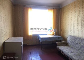 3-комнатная квартира на продажу, 49.7 м2, Мещовск, проспект Революции, 46