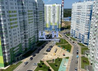 Продам 2-ком. квартиру, 56 м2, Курская область, проспект Анатолия Дериглазова, 1