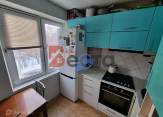 Продам 2-ком. квартиру, 44.6 м2, Новотроицк, улица Есенкова, 10