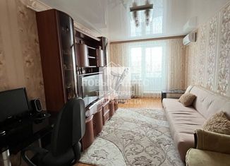 Трехкомнатная квартира на продажу, 66.4 м2, село Грабцево, улица Курсантов, 1