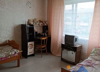 Продается 3-ком. квартира, 58 м2, село Климатино, Нагорная улица, 2