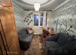Продаю трехкомнатную квартиру, 65 м2, Красноперекопск, 10-й микрорайон, 18