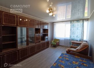 3-ком. квартира в аренду, 60 м2, Тихвин, 6-й микрорайон, 16