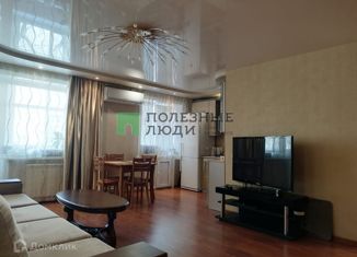 Продаю 3-комнатную квартиру, 58 м2, Хабаровск, улица Калинина, 150