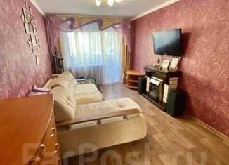 Продажа 3-ком. квартиры, 66.8 м2, Артём, улица Лазо, 42