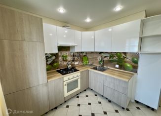 Сдам 2-ком. квартиру, 51 м2, село Дядьково, улица Связи, 6