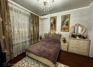 Продается 4-комнатная квартира, 140 м2, Ростов-на-Дону, Курортная улица, 100А