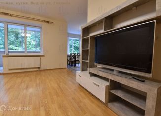 Сдаю 3-ком. квартиру, 148 м2, Санкт-Петербург, Главная улица, 25, метро Удельная