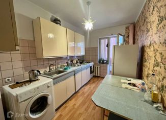 Продается двухкомнатная квартира, 48.4 м2, посёлок городского типа Гаспра, улица Горького, 4