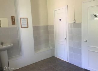 Продам офис, 211.3 м2, Уфа, Орджоникидзевский район, улица Калинина, 57А