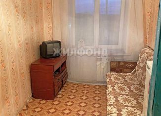 Продажа комнаты, 13.5 м2, Кемеровская область, улица Революции, 11