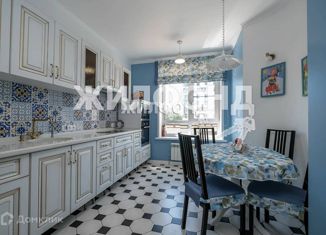 Продается трехкомнатная квартира, 82.5 м2, Новосибирск, улица 1905 года, 73, метро Красный проспект