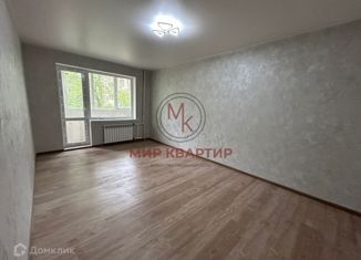Продам двухкомнатную квартиру, 44 м2, Борисоглебск, Юго-Восточный микрорайон, 10