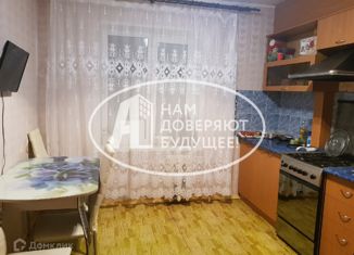 Продается 5-ком. квартира, 100 м2, посёлок Новый, улица Строителей, 24