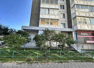 2-ком. квартира на продажу, 53 м2, Красноярский край, Комсомольский проспект, 9