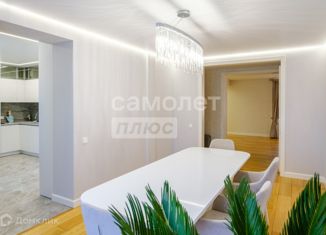 Продажа 4-ком. квартиры, 210 м2, Уфа, улица Пушкина, 82