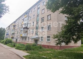 Двухкомнатная квартира на продажу, 48.5 м2, Кирово-Чепецк, улица Азина, 3