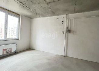 Продам 1-комнатную квартиру, 43 м2, Симферополь, улица Батурина, 131
