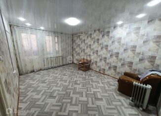 Продам 2-комнатную квартиру, 49.8 м2, Салехард, улица Геологов, 5А