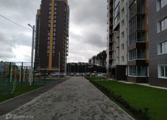 Продаю 1-ком. квартиру, 44 м2, Ижевск, улица 10 лет Октября, 93, ЖК Эверест