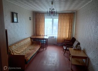 Продается 3-комнатная квартира, 62.5 м2, Вышний Волочёк, улица Урицкого, 54-66
