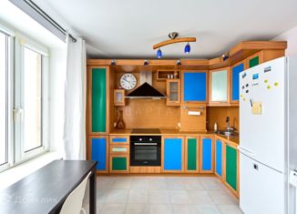 Продажа 3-ком. квартиры, 64 м2, Москва, улица Барклая, 3, улица Барклая