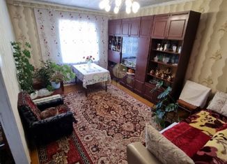 Продается 2-ком. квартира, 47 м2, поселок Дзержинск, Дорожная улица, 53З