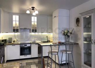 Продам 2-комнатную квартиру, 65.4 м2, Москва, улица Михайлова, 30Ак4, метро Окская