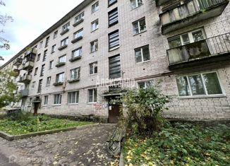 Продажа 3-ком. квартиры, 56.5 м2, Ленинградская область, Батарейная улица, 8