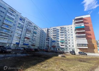 Продажа трехкомнатной квартиры, 62 м2, Киселёвск, Весенняя улица, 33