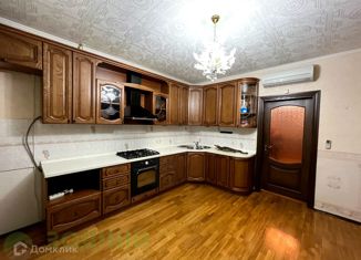 Продается четырехкомнатная квартира, 137.1 м2, Чувашия, улица Никиты Сверчкова, 6