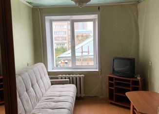 Сдается в аренду комната, 18 м2, Киров, улица Ленина, 10