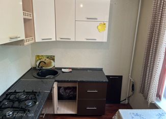 Продается 2-ком. квартира, 50 м2, Грозный, улица Дьякова, 1В, 3-й микрорайон