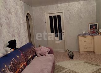 Продам 2-ком. квартиру, 44 м2, Златоуст, квартал имени А.М. Матросова, 1А